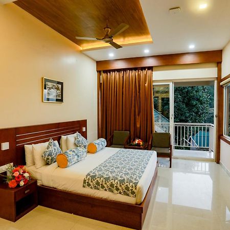 Hotel Aveda Munnar Mountains And Mist Esterno foto