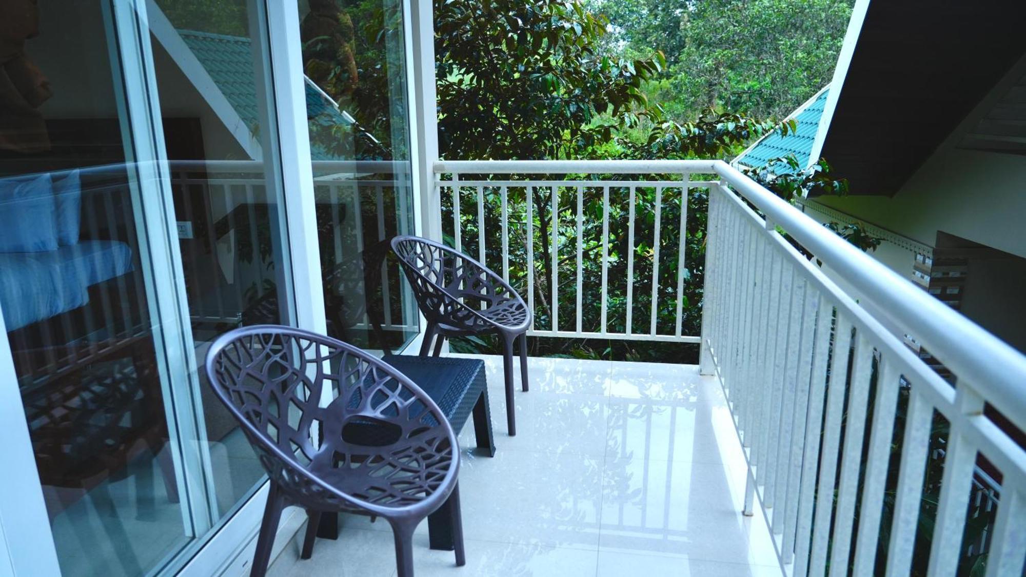 Hotel Aveda Munnar Mountains And Mist Esterno foto