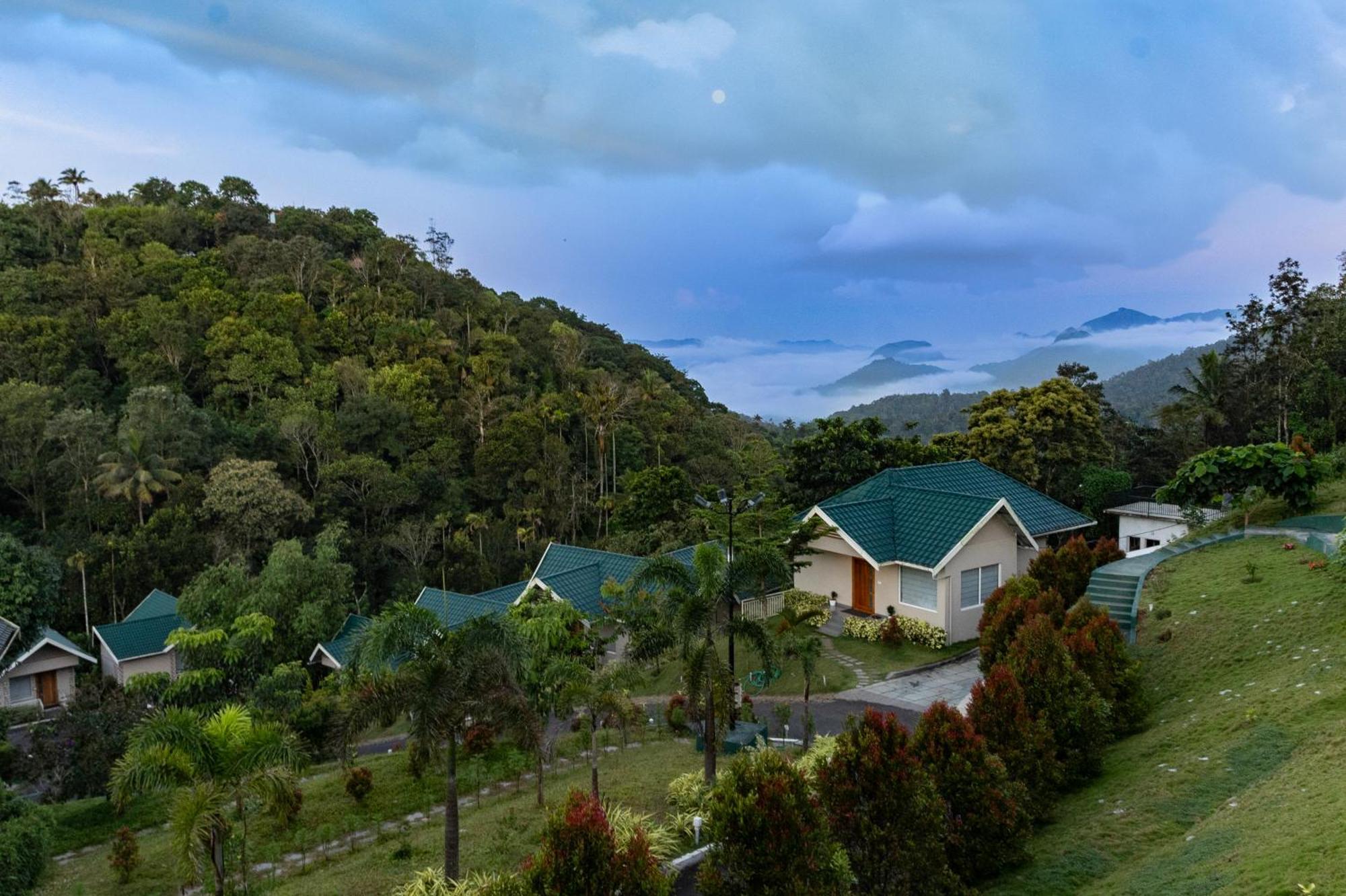 Hotel Aveda Munnar Mountains And Mist Esterno foto