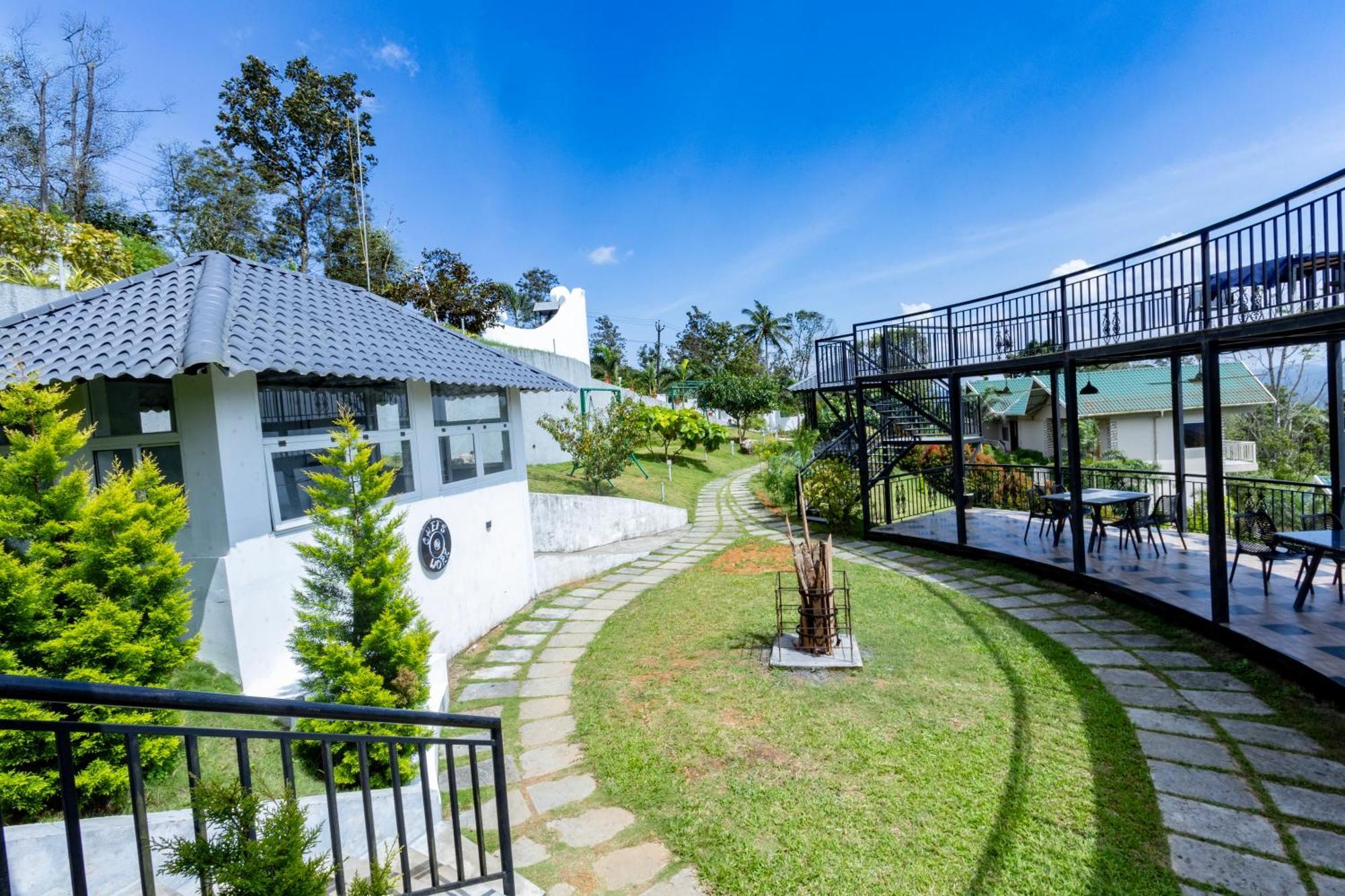 Hotel Aveda Munnar Mountains And Mist Esterno foto
